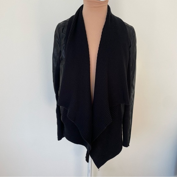 Blank NYC Drape Front Open Waterfall Faux Vegan Leather Knit Moto Jacket Size S - Picture 3 of 10